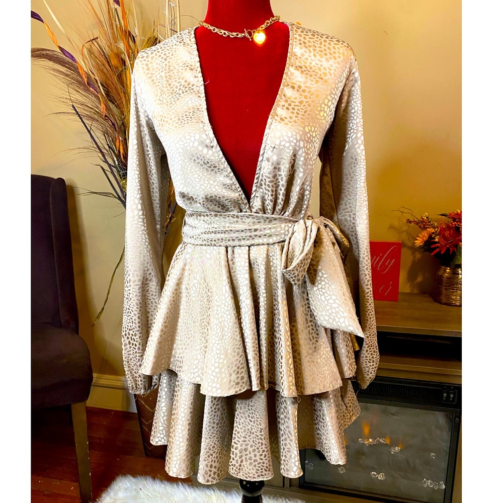 ✨Vintage Ruffle Dress✨